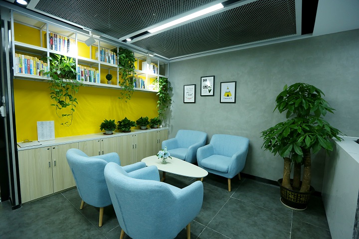 王府井大厦(8楼)服务式办公室